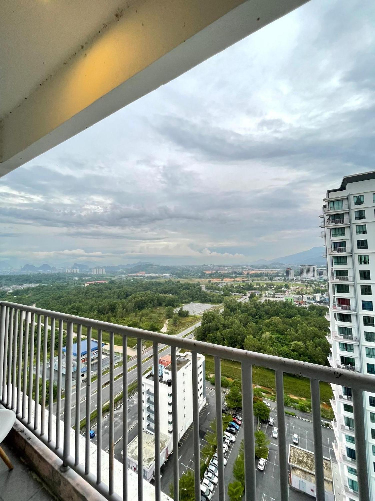 Casa Kayangan Meru 3br Allure -by Goswell Apartment Ipoh